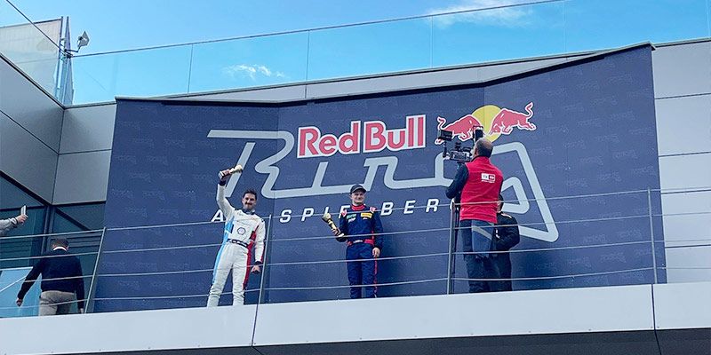 Marco Fink bei der siegerehrung auf dem Red Bull Ring