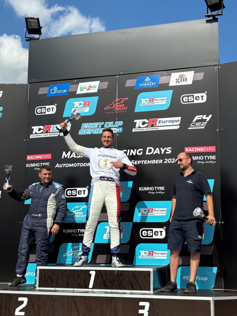 Marco Fink auf dem Siegerpodest Marco Fink auf dem Siegerpodest